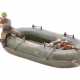 Spielzeug - Schlauchboot mit drei Massefiguren Heer WK II - photo 1