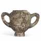 A MINOAN SERPENTINE TWO-HANDLED CUP - Foto 1
