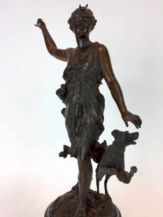 Auction: German artists: bronze statue of "Diana ...