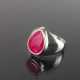 Eleganter Ring mit großem leuchtendem Rubin von ca. 8 Karat in Silber 925. - photo 1