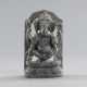 Ganesha aus Speckstein auf einem Lotos stehend - Foto 1