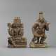 Zwei Holzschnitzereien hinduistischer Gottheiten - photo 1
