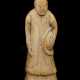 Netsuke eines stehenden Chinesen aus Elfenbein - photo 1