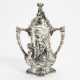 LARGE DOUBLE HANDLED BEAKER WITH CHEERFUL BACCHANAL MADE OF SILVERED METAL - Foto 1