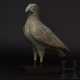 Bronzener Adler von ungewöhnlicher Größe und ausgesprochen feiner Ausarbeitung, griechisch, eventuell frühklassisch (frühes 5. Jhdt v. Chr.) oder späthellenistisch (1. Jhdt. v. – 1. Jhdt. n. Chr.) - Foto 1