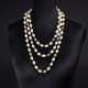 Chanel. Sautoir mit Faux Pearls und Kristallen. - фото 1