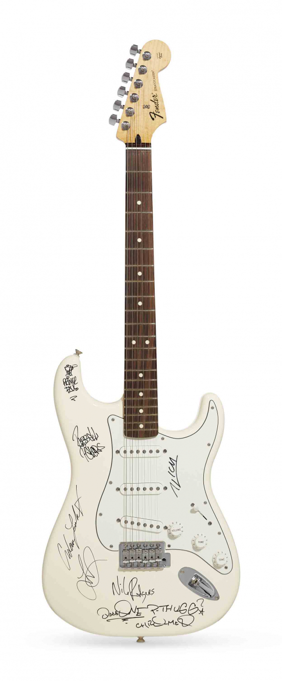 FENDER MUSIKINSTRUMENTE, MEXIKO, 2012 — Katalog The Nile Rodgers