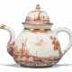 A MEISSEN (K.P.M.) PORCELAIN TEAPOT AND COVER - фото 1