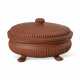 A B&#214;TTGER RED STONEWARE OVAL SUGAR-BOX AND COVER - Foto 1
