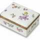 A GOLD-MOUNTED MEISSEN PORCELAIN RECTANGULAR SNUFF-BOX AND COVER - фото 1