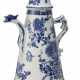A CHINESE EXPORT PORCELAIN BLUE AND WHITE LARGE COFFEE-POT AND COVER - photo 1