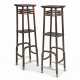 A PAIR OF AUSTRIAN ART NOUVEAU EBONISED BEECH AND BRASS MOUNTED STANDS - Foto 1