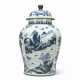 A CHINESE BLUE AND WHITE LARGE BALUSTER VASE AND COVER - фото 1