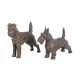 BILDHAUER/IN 19./20. Jh., 2 Hundefiguren "Airdaleterrier" und "Scottish Terrier", - photo 1