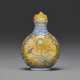 A MAGNIFICENT AND EXTREMELY RARE IMPERIAL FAMILLE ROSE-ENAMELED GLASS SNUFF BOTTLE - фото 1