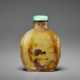 A CARVED CAMEO AGATE SNUFF BOTTLE - photo 1