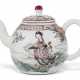 A FAMILLE ROSE TEAPOT AND COVER - Foto 1