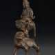 A BRONZE FIGURE OF WENSHU SEATED ON A LION - Foto 1