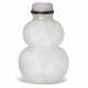 A CARVED WHITE JADE DOUBLE-GOURD-SHAPED SNUFF BOTTLE - фото 1