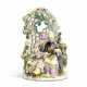 A MEISSEN PORCELAIN GROUP OF A CHINOISERIE COUPLE SEATED IN AN ARBOUR - Foto 1