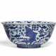 A VERY RARE LARGE BLUE AND WHITE `FISH’ BOWL - фото 1