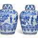 A PAIR OF BLUE AND WHITE OVOID JARS AND COVERS - Foto 1