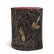 A GILT BLACK-LACQUERED BAMBOO BRUSH POT - фото 1