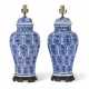 A PAIR OF CHINESE EXPORT BLUE AND WHITE PORCELAIN VASES AND COVERS, MOUNTED AS LAMPS - photo 1