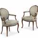 A PAIR OF GEORGE III MAHOGANY ARMCHAIRS - Foto 1