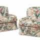 A PAIR OF CHINTZ-UPHOLSTERED CLUB CHAIRS - фото 1