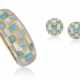 TIFFANY & CO. SET OF OPAL AND MOTHER-OF-PEARL JEWELRY - Foto 1