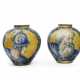 DEUX GRANDS VASES BOULE EN MAJOLIQUE DE VENISE DU XVIE SIECLE VERS 1580, ATELIER DE MAESTRO DOMENICO - фото 1