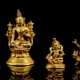 Vier feuervergoldete Miniaturbronzen, u.a. Buddha Shakyamuni, Vasihravana und Jambhala - photo 1