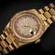 ROLEX, DAY-DATE REF. 18308, A GOLD AND DIAMOND-SET WRISTWATCH WITH PAVED DIAMOND AND RUBY DIAL - Foto 1