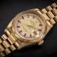 ROLEX, DAY-DATE REF. 18038, AN ATTRACTIVE GOLD AUTOMATIC WRISTWATCH WITH DIAMOND AND RUBY-SET DIAL - Foto 1