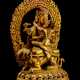 Vergoldete Bronze des Manjushri auf einem Löwen über einem Lotos sitzend - photo 1