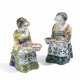 Two female figurines with spice bowls - Foto 1