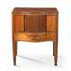 A GEORGE III MAHOGANY, EBONISED AND SATINWOOD CROSSBANDED BEDSIDE COMMODE - Foto 1