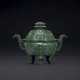 A SUPERB SPINACH-GREEN JADE TRIPOD CENSER AND COVER - фото 1
