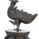 Weihrauchbrenner in Form einer Ente aus Bronze - Foto 1