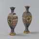 Paar Cloisonné-Vasen in Balusterform auf Stände montiert - photo 1
