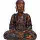 Skulptur des Buddha Shakyamuni aus Holz mit goldfarbener und roter Lackfassung - photo 1