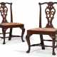 A PAIR OF CHIPPENDALE CARVED MAHOGANY SIDE CHAIRS - фото 1