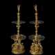 A PAIR OF ROYAL ORMOLU, SILVER, GLASS AND HARDSTONE-MOUNTED DESSERT STANDS - фото 1
