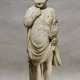 A ROMAN MARBLE FIGURE OF A YOUTH - Foto 1