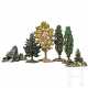 Fünf Elastolin Bäume (Pappeln, Tannen, Buche) und ein Felsstück - Foto 1