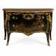 A LOUIS XV ORMOLU-MOUNTED JAPANESE LACQUER BOMBE COMMODE - Foto 1