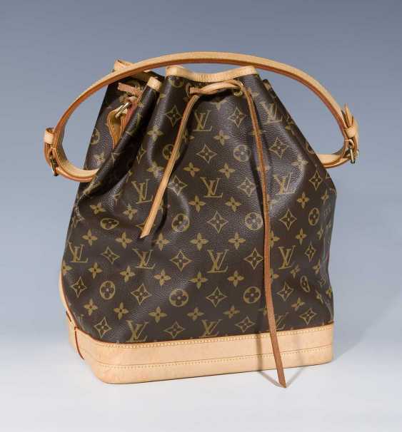 Auktion: Louis Vuitton: Tasche Noah Groß. — online kaufen bei wcy.wat.edu.pl ...