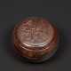 AN ARABIC-INSCRIBED BRONZE INCENSE BOX AND COVER - Foto 1