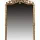 Großer Spiegel mit Zierschleife 19. Jh., goldfarbener Wand- oder Aufsatzspiegel - фото 1